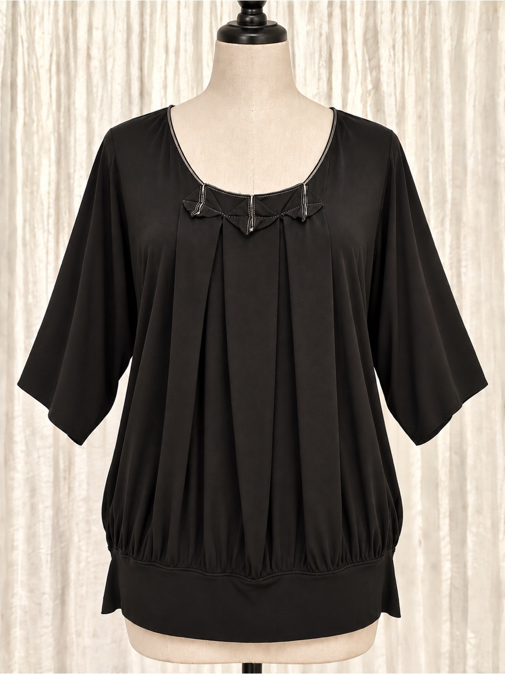 Max Studio Black Pleated Scoop-Neck Tunic